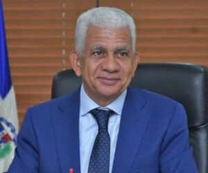 Ricardo de los Santos afirma suspensión de registros a empresas vinculadas a senadores “no es una sanción”
