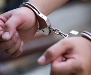 Condenan a hombre a 13 años de cárcel por donar dinero a una organización ucraniana