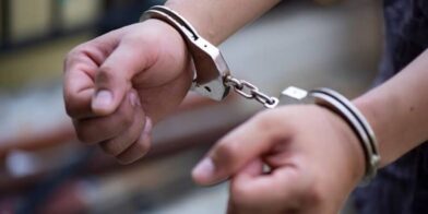 Condenan a hombre a 13 años de cárcel por donar dinero a una organización ucraniana