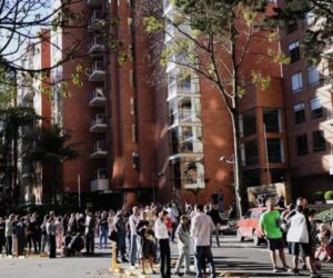 Evacúan edificios y hospitales en Panamá por fuerte sismo con epicentro en Colombia