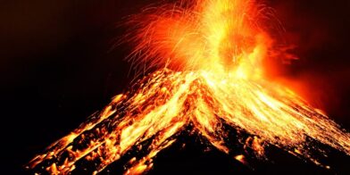 Tres grandes volcanes registran actividad eruptiva y generan atención internacional