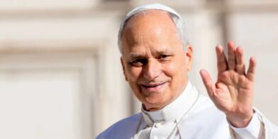 El papa insta a situar en el centro la protección de los migrantes menores de edad