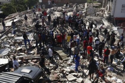 Colombia sube a 285 la cifra de muertos y mantiene en 379 los desaparecidos por terremoto