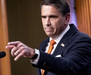 El Senado de EE.UU. confirma a Todd Blanche, exabogado de Trump, como fiscal general