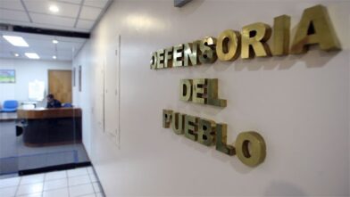 Defensoría venezolana establecerá mesa técnica con una ONG que defiende a presos políticos