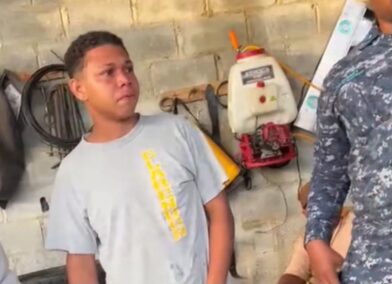 Hombre muere tras recibir una estocada en El Dean, Monte Plata; presunto agresor se entrega a la Policía