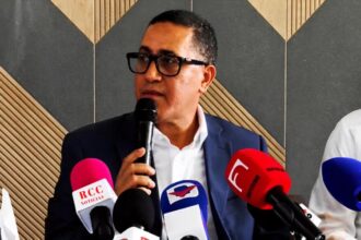 Gobierno ha entregado 926 aulas y prevé completar 1,500 antes del inicio del año escolar