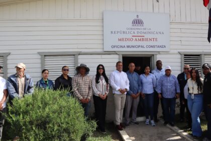 Ministerio de Medio Ambiente anuncia reconstrucción de oficinas en Constanza
