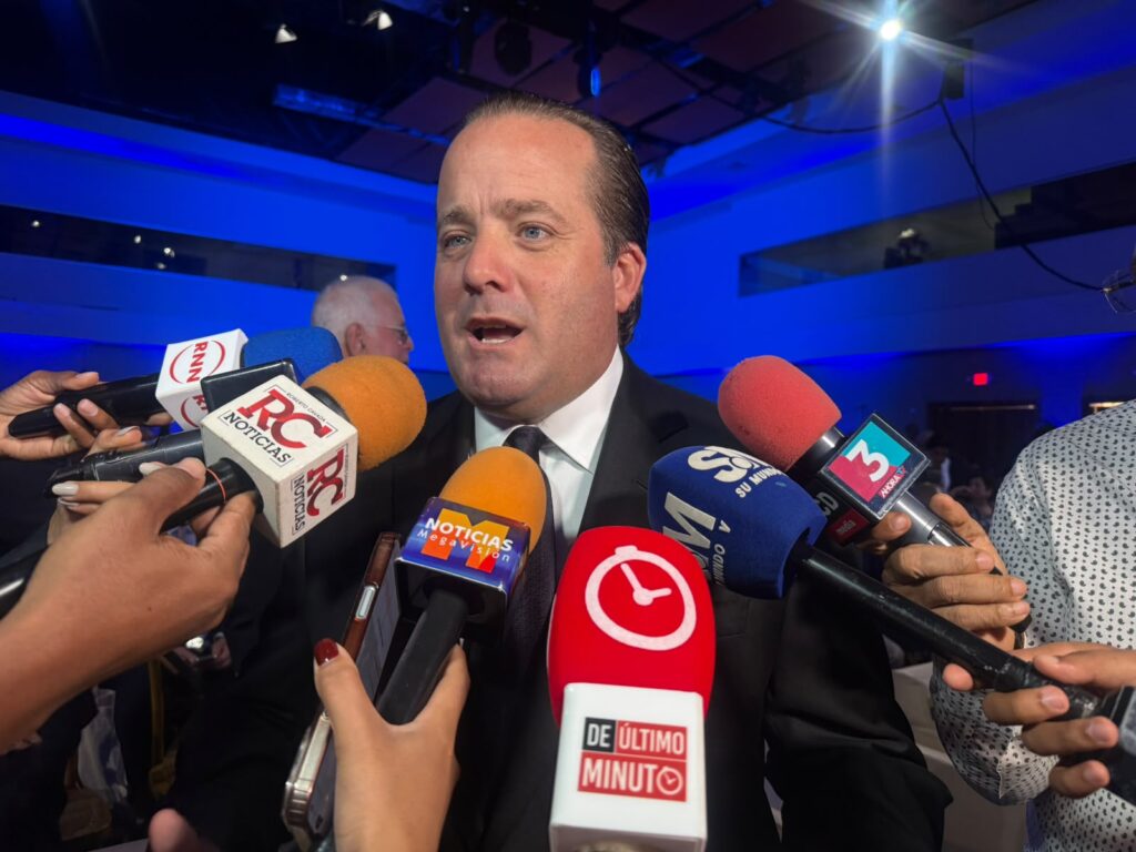 Paliza desmiente reducción del padrón electoral del PRM