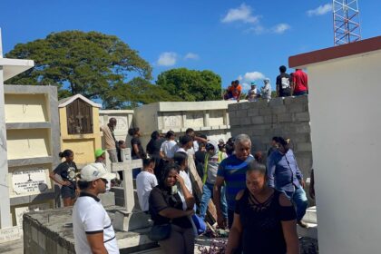 Tragedia en Villa González: niño de 9 años muere electrocutado mientras volaba una chichigua