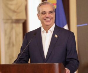 Presidente Abinader viaja a Colombia para participar en la toma de posesión de Abelardo de la Espriella