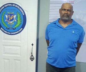 Arrestan a hombre en Cotuí acusado de amenazar de muerte a una mujer y ocupan un arma de fuego