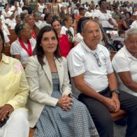 Embajadora de EEUU visita el Santuario Nacional Santo Cristo de los Milagros en Bayaguana