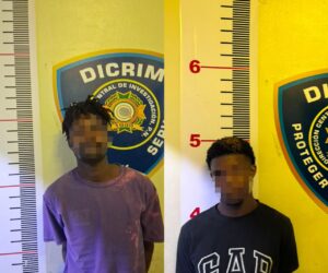 Policía Nacional apresa a dos hombres y ocupa dos armas de fuego de fabricación casera en La Vega