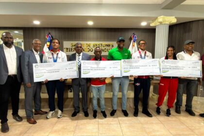 Entregan incentivos a medallistas de los Juegos Centroamericanos y del Caribe en Sabana Grande de Boyà