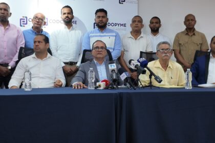 Adolcaza respalda evaluación de INABIE; aseguran fabricantes pueden cumplir con calzado escolar