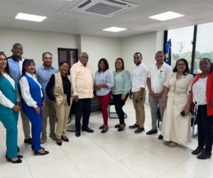 Francisco Ramírez fortalece acercamiento de la UASD-Azua con profesionales de Padre Las Casas