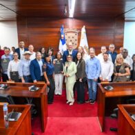 Ayuntamiento de Santiago reconoce a médicos graduados de la UASD en 1982 por sus 44 años de trayectoria