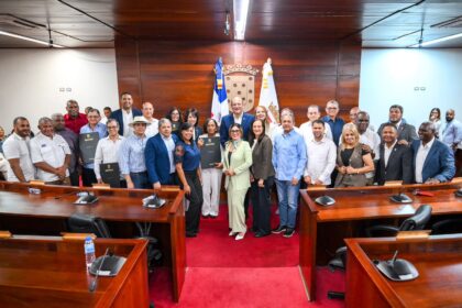 Ministerio de Salud y Comando Sur de los EE. UU. llevan servicios médicos gratuitos a 1,900 personas de La Vega