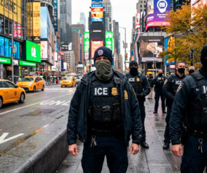 Justicia frena intento de Nueva York de obligar a agentes ICE a mostrar rostro e identificación