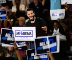 Demócratas intentan presentar un frente unido en Michigan tras unas primarias muy reñidas