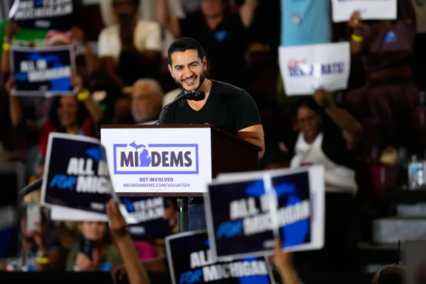 Los demócratas intentan presentar un frente unido en Michigan tras unas primarias muy reñidas.