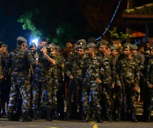 El gobierno de Sri Lanka afirma que tres reclusos murieron en enfrentamientos separados en prisiones