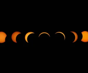 Un eclipse barre Norteamérica y Europa antes de triunfar con su totalidad en España