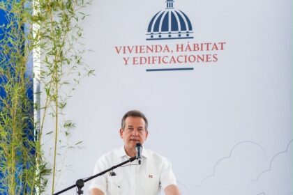 MIVHED alcanza récord de 201 licencias de construcción y supera en 7 meses todo 2025