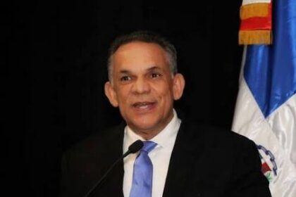 Ramón Ventura Camejo renuncia a aspiración presidencial por el PLD y se retira de consulta de octubre