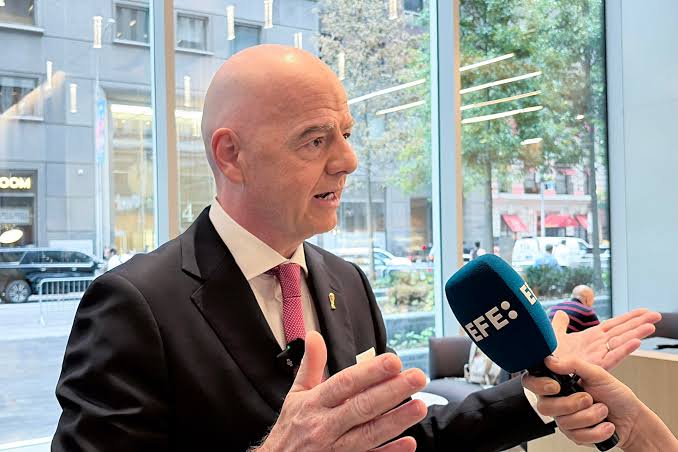 Presidente de la Federación de Jordania acusa a la FIFA de chantaje y denuncia retraso en pagos