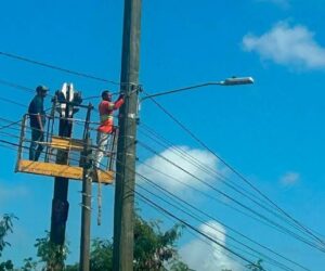 Detienen a dos personas por conexiones eléctricas ilegales en La Guáyiga