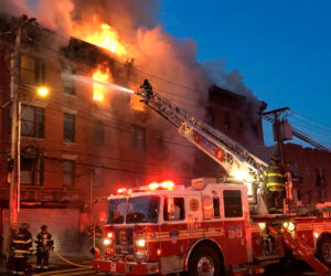 Sube a tres cifra de muertos por explosión e incendio en edificio de El Bronx