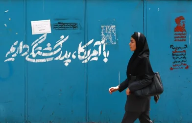La Guardia Revolucionaria dice que reabrirá Ormuz cuando EE.UU. acepte las condiciones de Irán