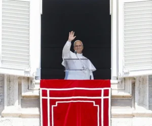 El papa urge a Ucrania y Rusia a que detengan los ataques a objetivos civiles