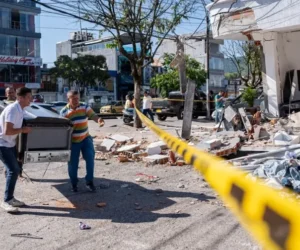 El alcalde de Pereira decreta toque de queda y se conmueve al hablar de víctimas del terremoto