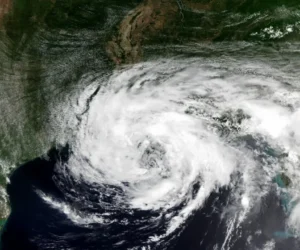 El ciclón Cristóbal decrece a depresión en el Atlántico pero EEUU vigila otros sistemas