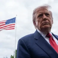 Trump dice que declarará el estrecho de Ormuz “territorio de Estados Unidos” tras “derrotar a Irán”