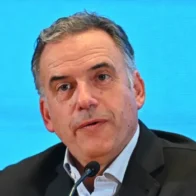La desaprobación del Gobierno de Yamandú Orsi en Uruguay sube al 57%, según una nueva encuesta